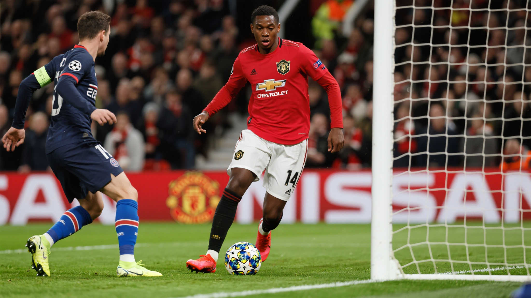 阿莫林心中完美9号是谁？曼联目标埃基蒂克存关键短板